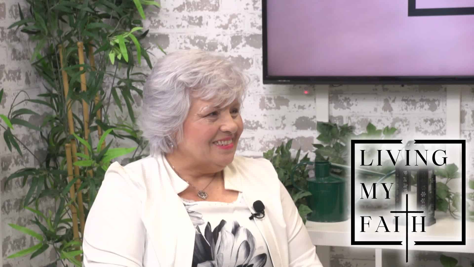 Living My Faith with Rebecca Porreco of Magnificent Cards by Rebecca